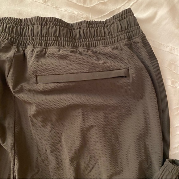 ATHLETA Textured Brooklyn Jogger, size 14 - Picture 6 of 8